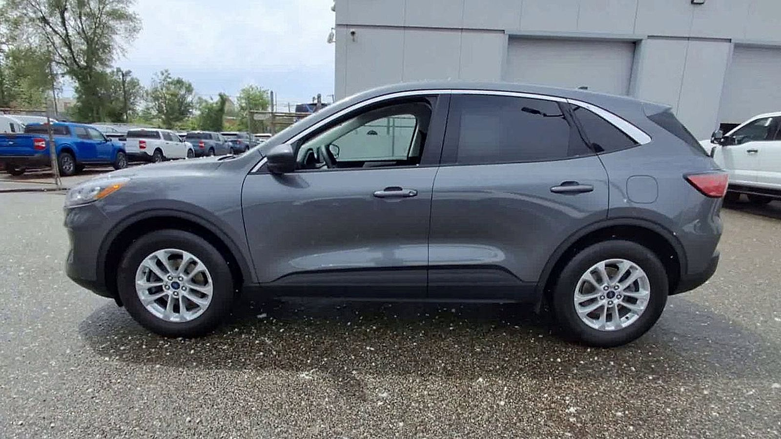 Certified 2022 Ford Escape SE image 5