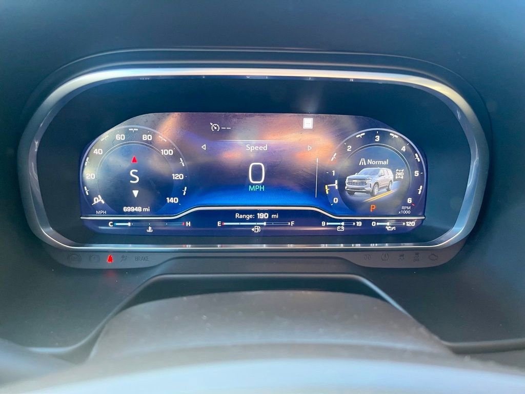 Used 2022 Chevrolet Tahoe Z71 w/ Z71 Off-Road Package image 19