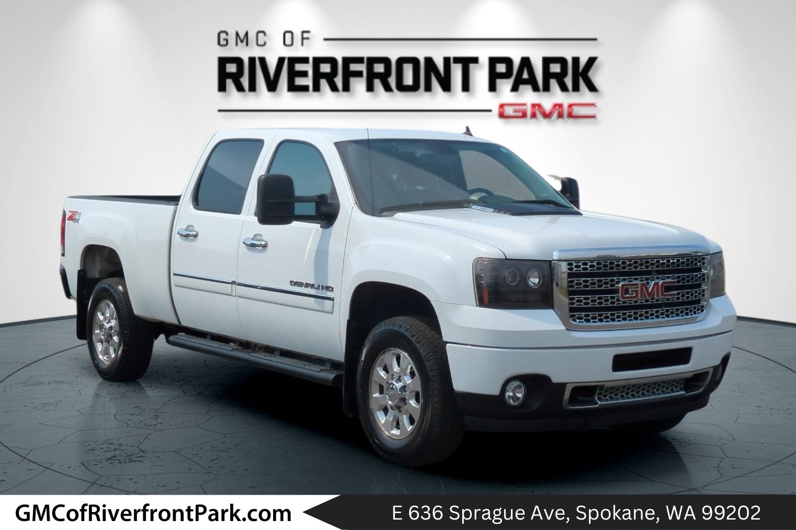 Used 2014 GMC Sierra 2500 Denali AWD/4WD image 1