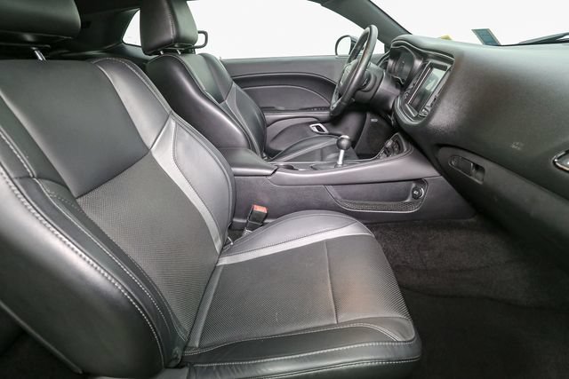 Used 2016 Dodge Challenger R/T Plus RWD image 15