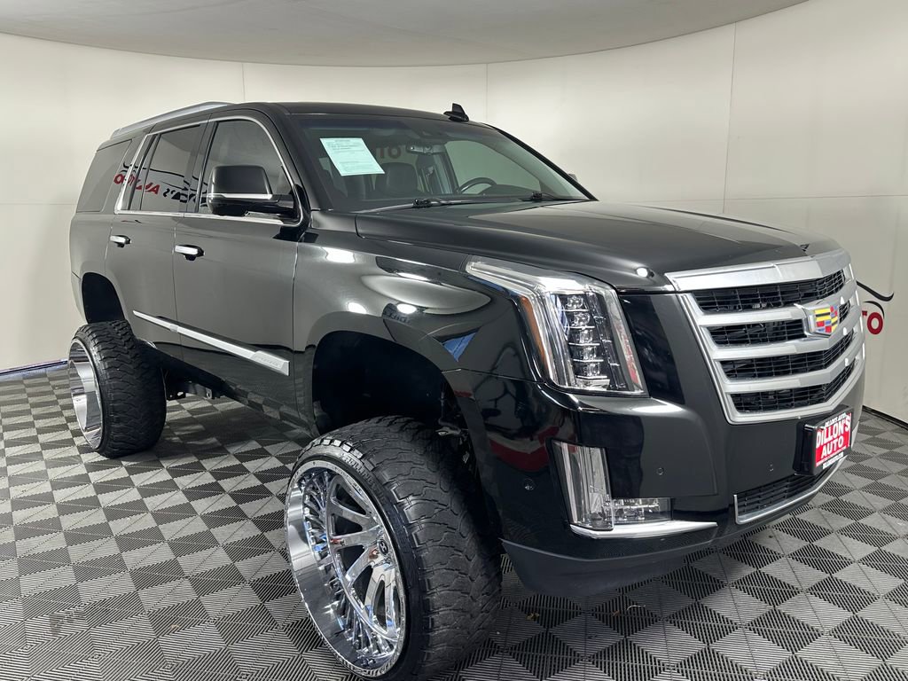 Used 2020 Cadillac Escalade Luxury AWD/4WD image 11