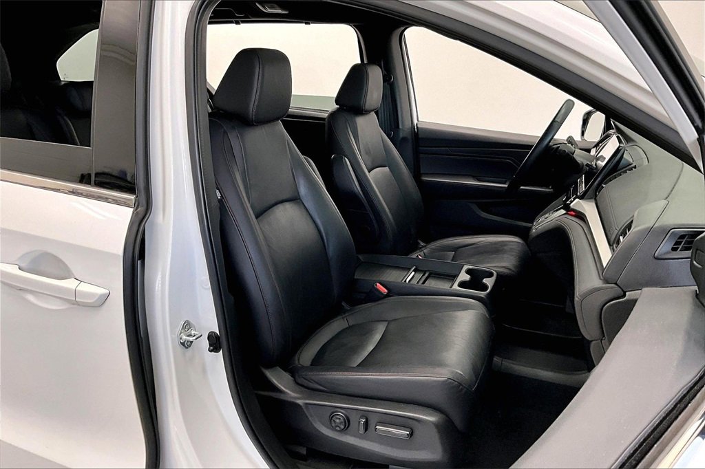 Used 2023 Honda Odyssey Sport image 7