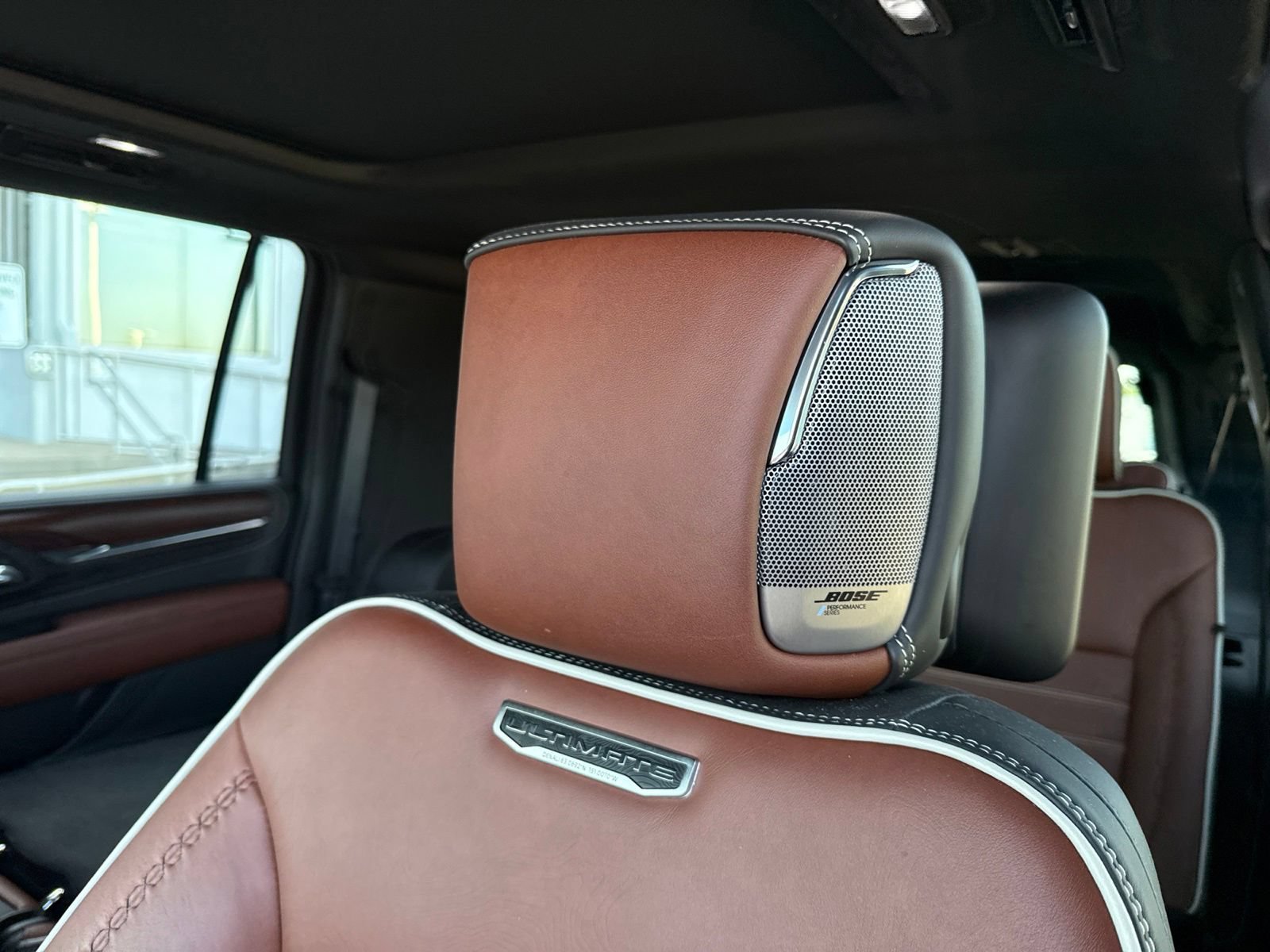 Used 2023 GMC Yukon XL Denali Ultimate AWD/4WD image 18