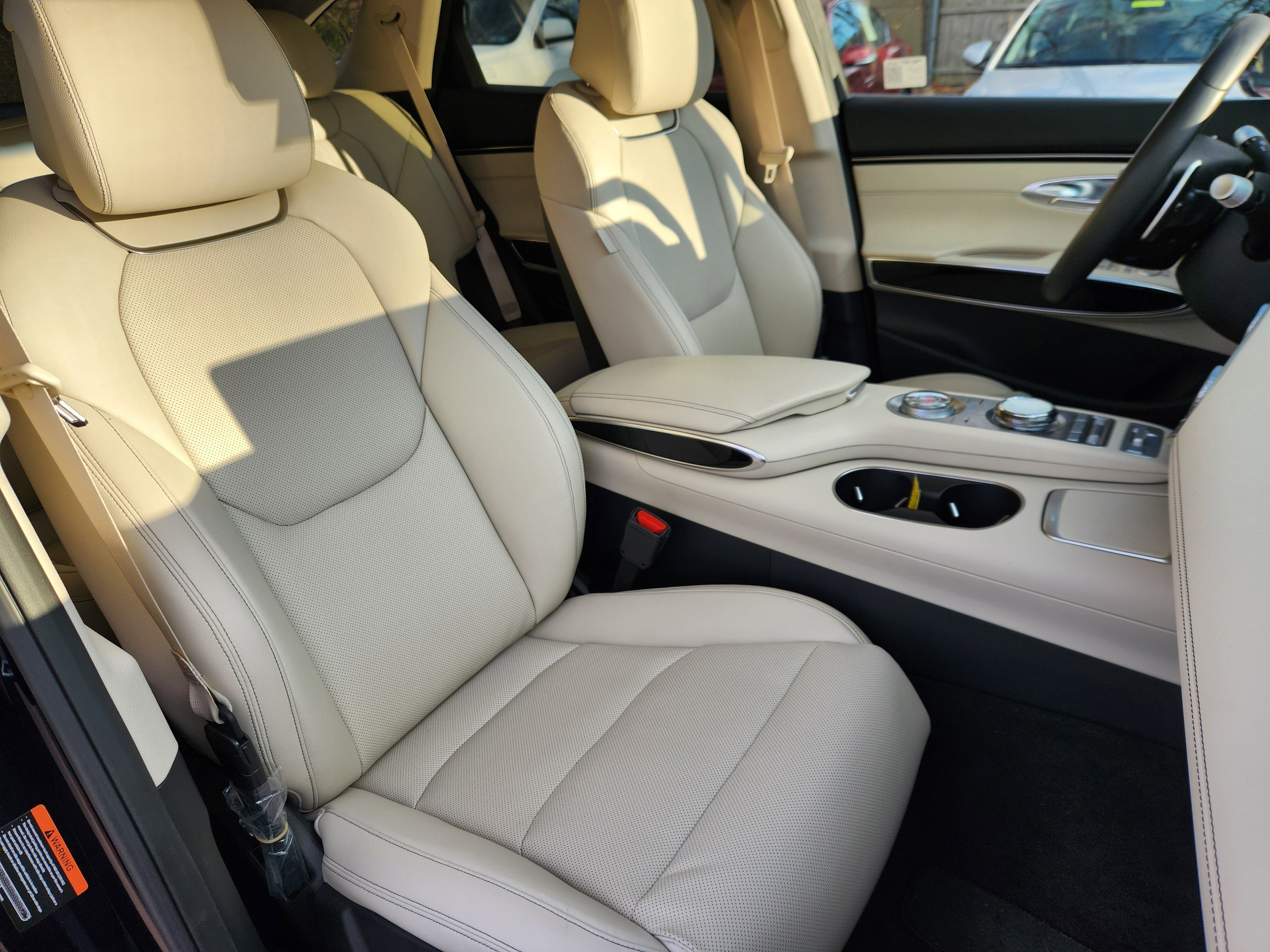 Used 2025 Genesis GV70 2.5T image 15