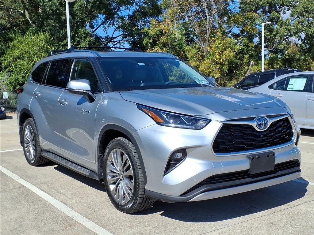 Certified 2021 Toyota Highlander Platinum
