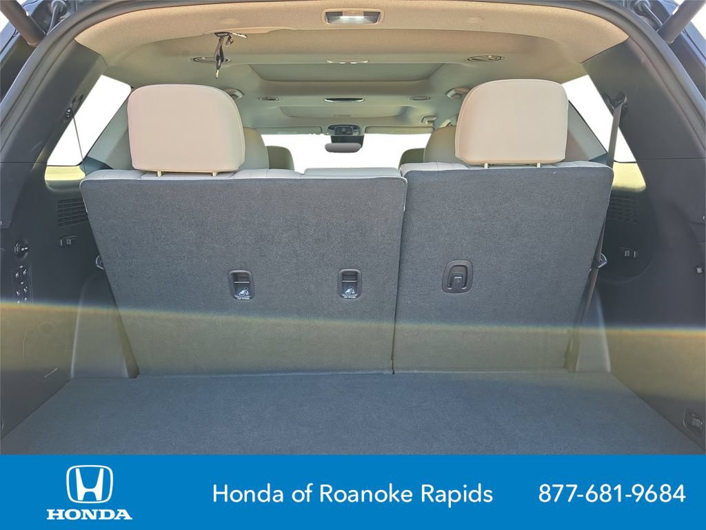 Used 2024 Hyundai Palisade Limited AWD/4WD image 19