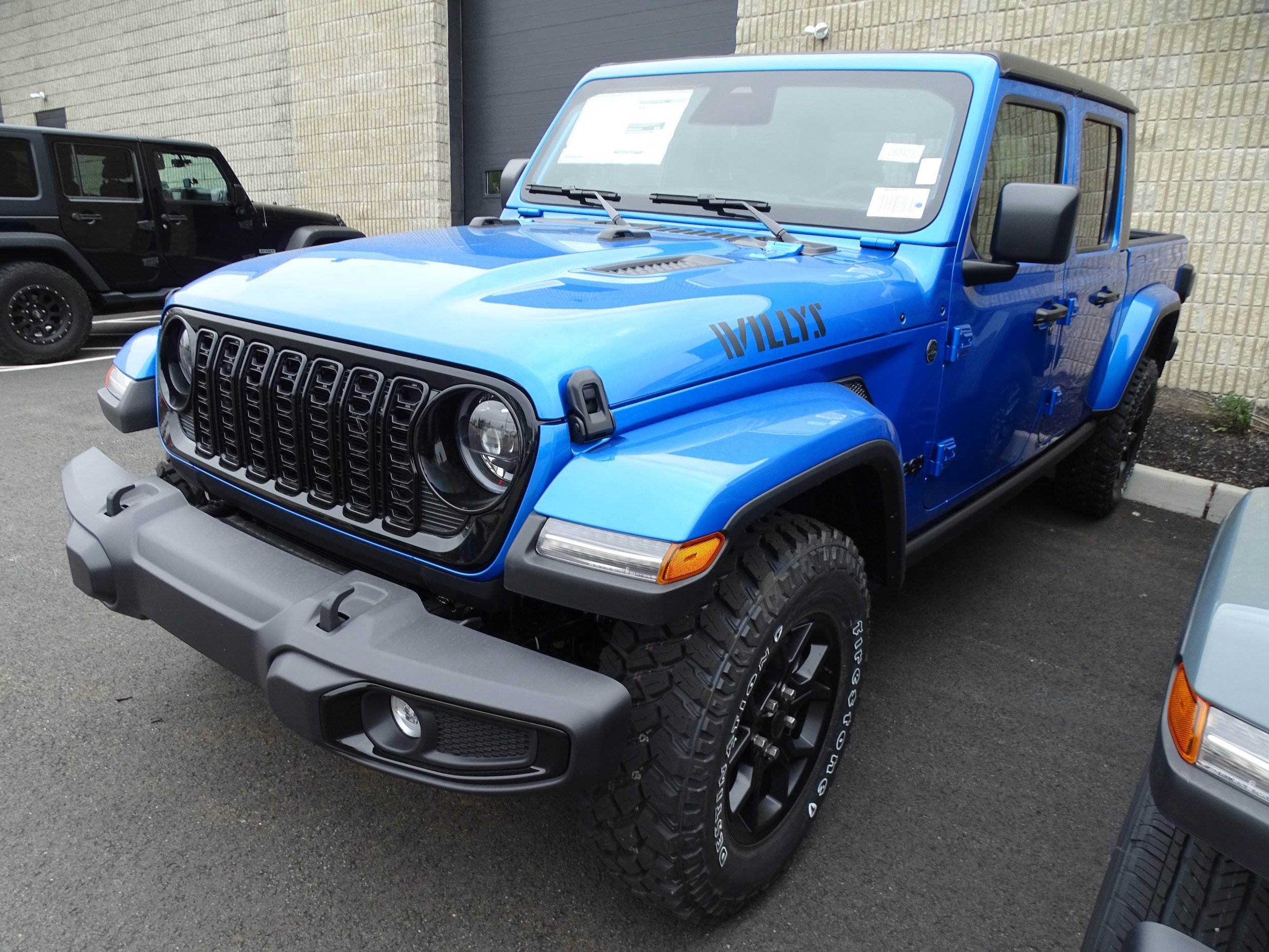 New 2026 Jeep Gladiator Sport