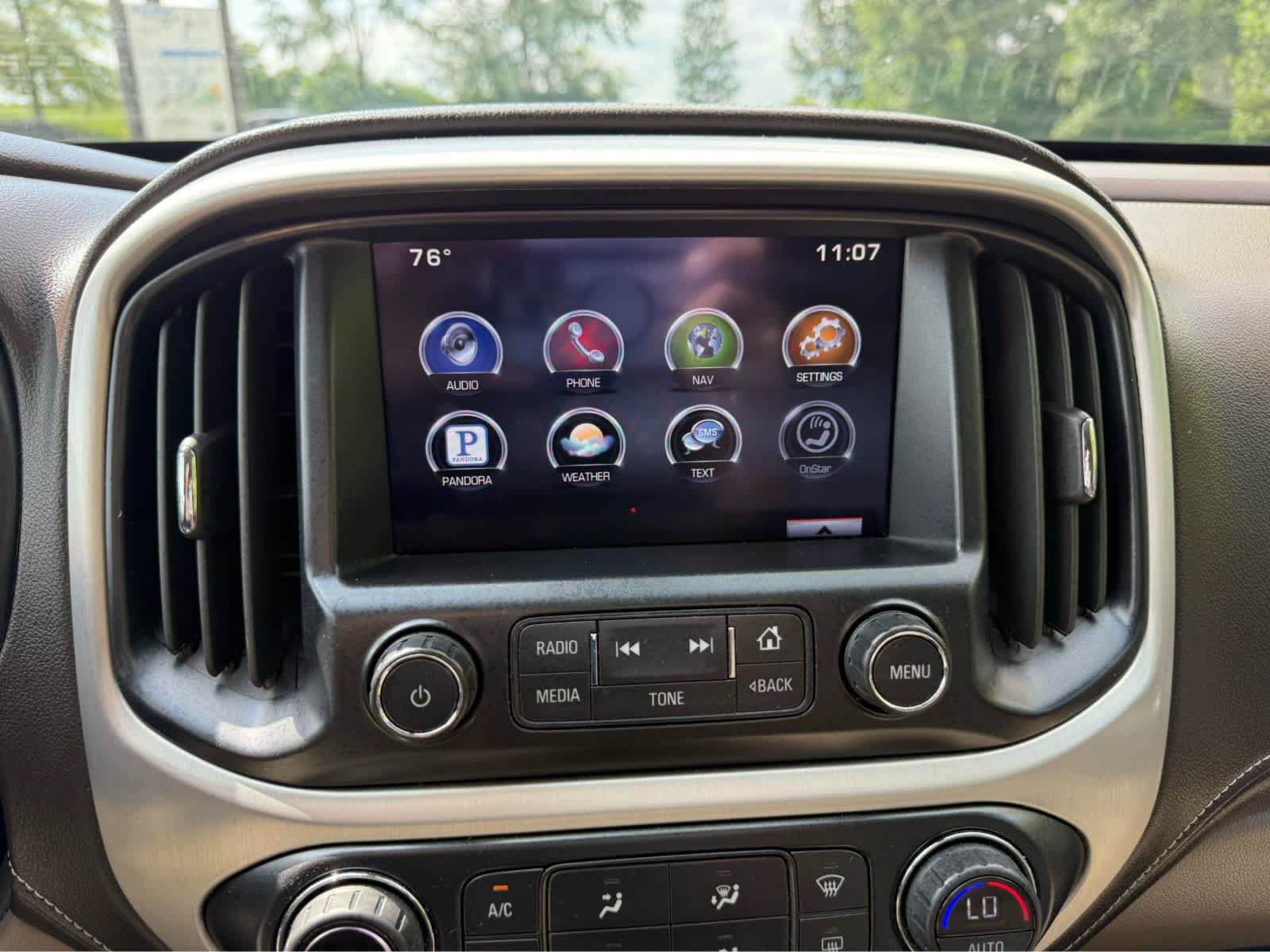 Used 2015 GMC Canyon SLT AWD/4WD image 29