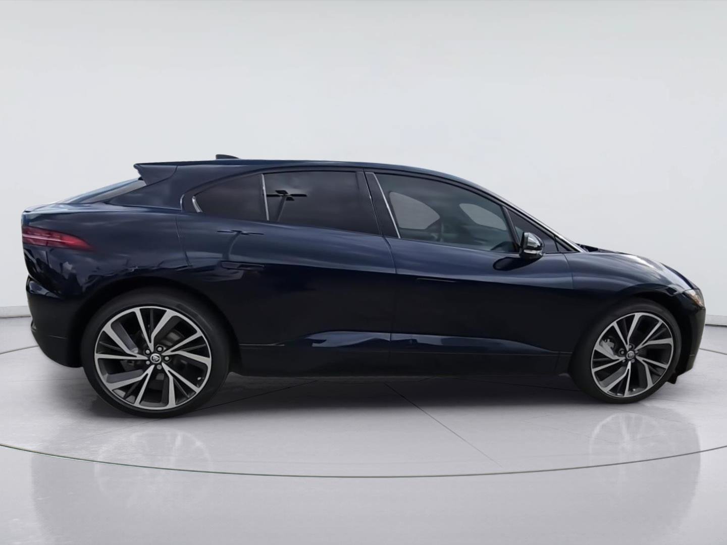 Used 2024 Jaguar I-PACE R-Dynamic HSE AWD/4WD image 9