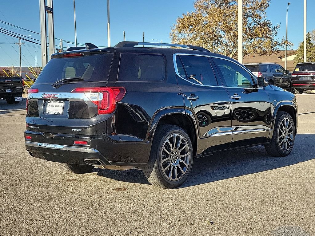 Used 2022 GMC Acadia Denali w/ Black Diamond Edition image 11