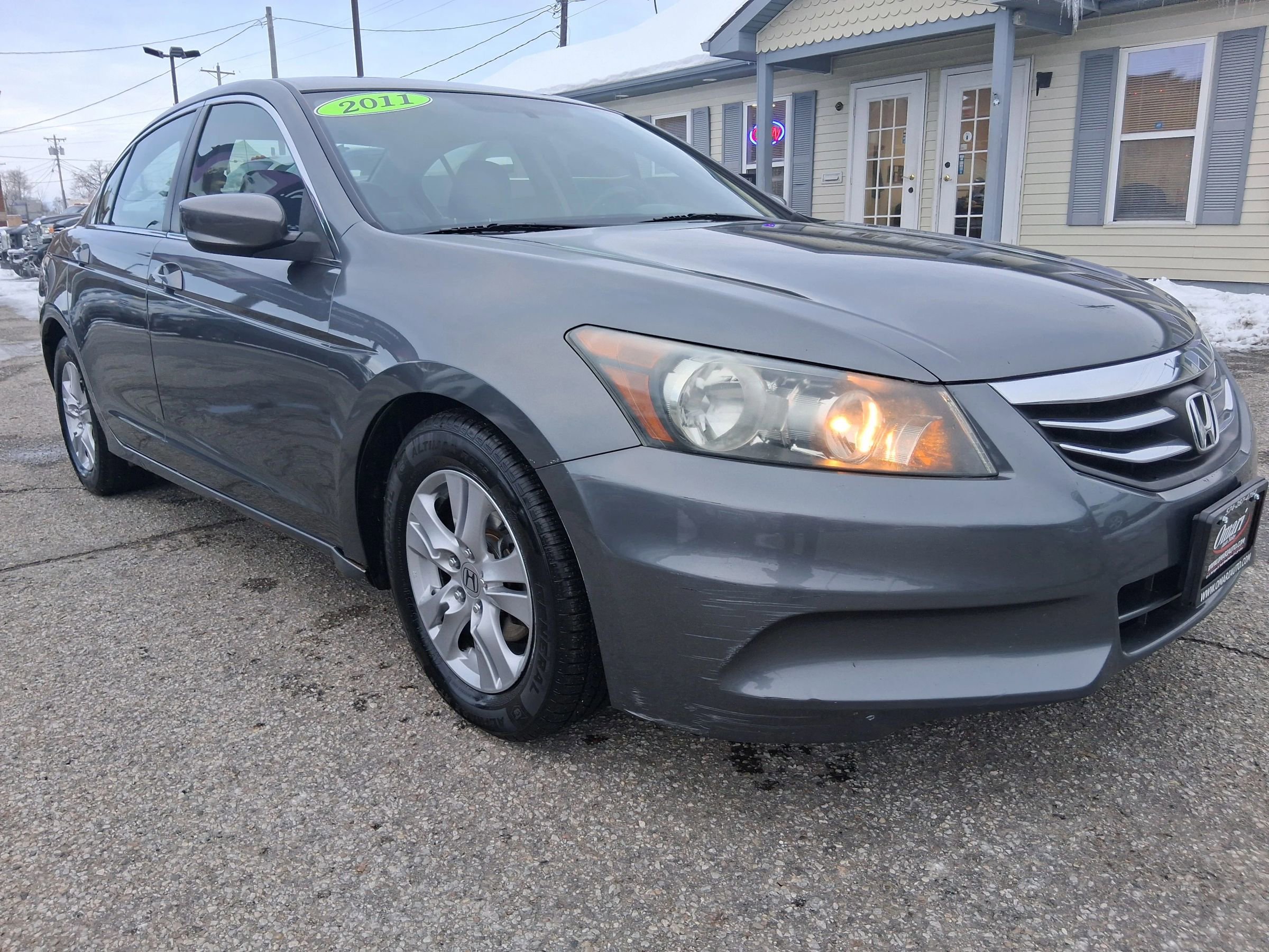 Used 2011 Honda Accord LX-P image 1