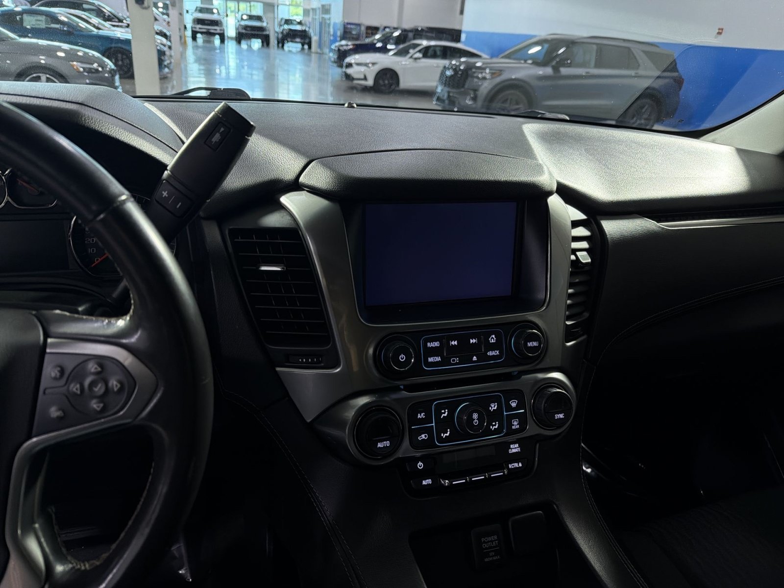Used 2018 Chevrolet Tahoe LS AWD/4WD image 27