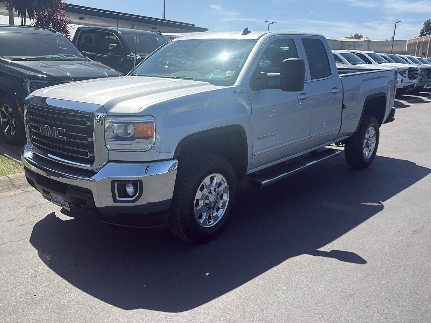 Used 2015 GMC Sierra 2500 SLE AWD/4WD video 1