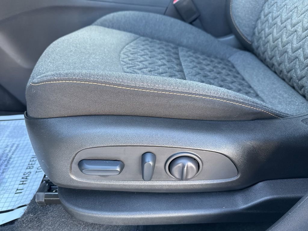 Used 2024 Chevrolet Equinox LT image 14