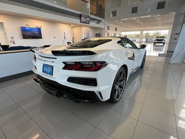 Used 2025 Chevrolet Corvette Z06 w/ Battery Protection Package image 5
