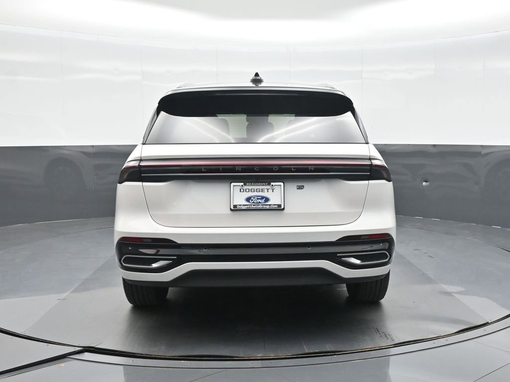 Used 2026 Lincoln Nautilus Reserve AWD/4WD image 3