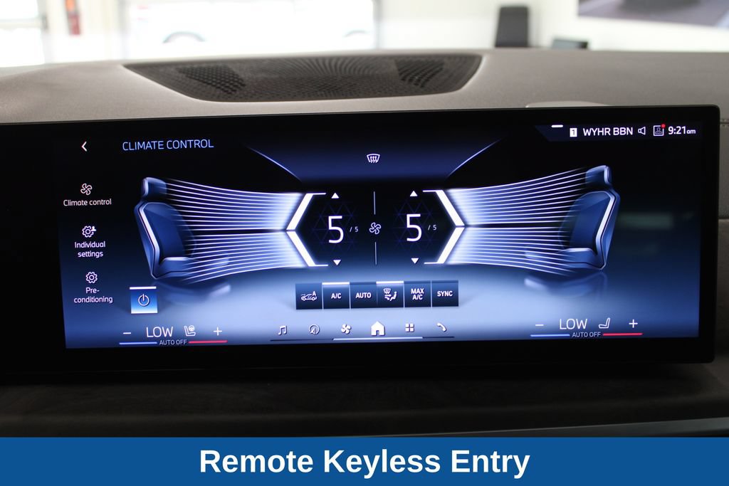 Used 2025 BMW X5 xDrive50e AWD/4WD image 10