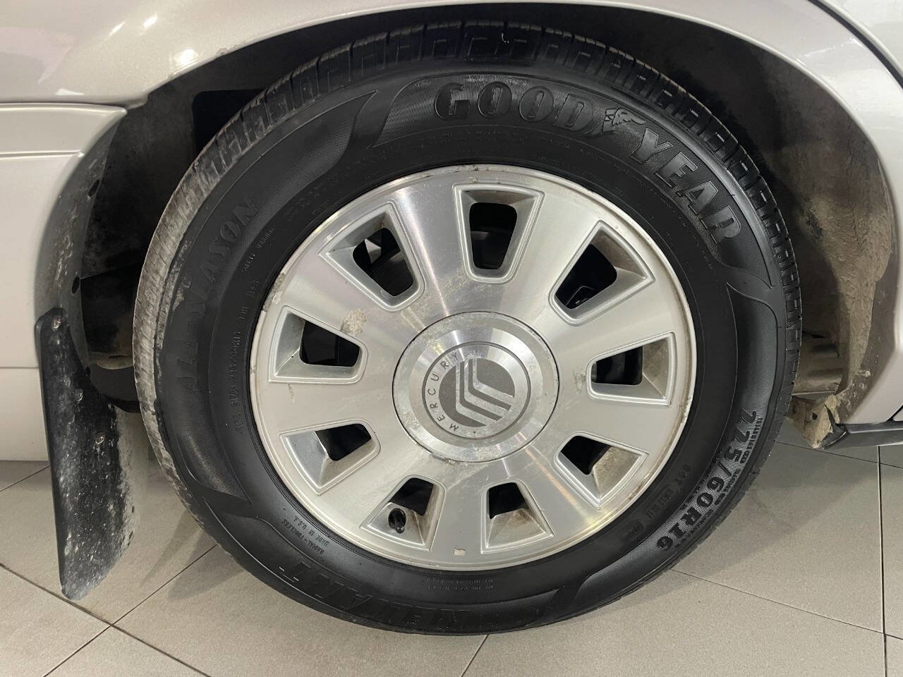 Used 2004 Mercury Grand Marquis LS image 12