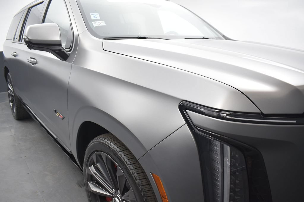 Certified 2026 Cadillac Escalade ESV V AWD/4WD image 36