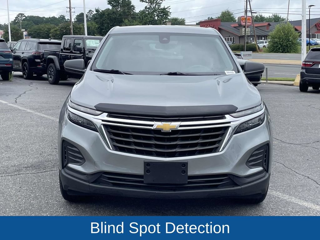 Used 2024 Chevrolet Equinox LS w/ LS Convenience Package AWD/4WD image 3