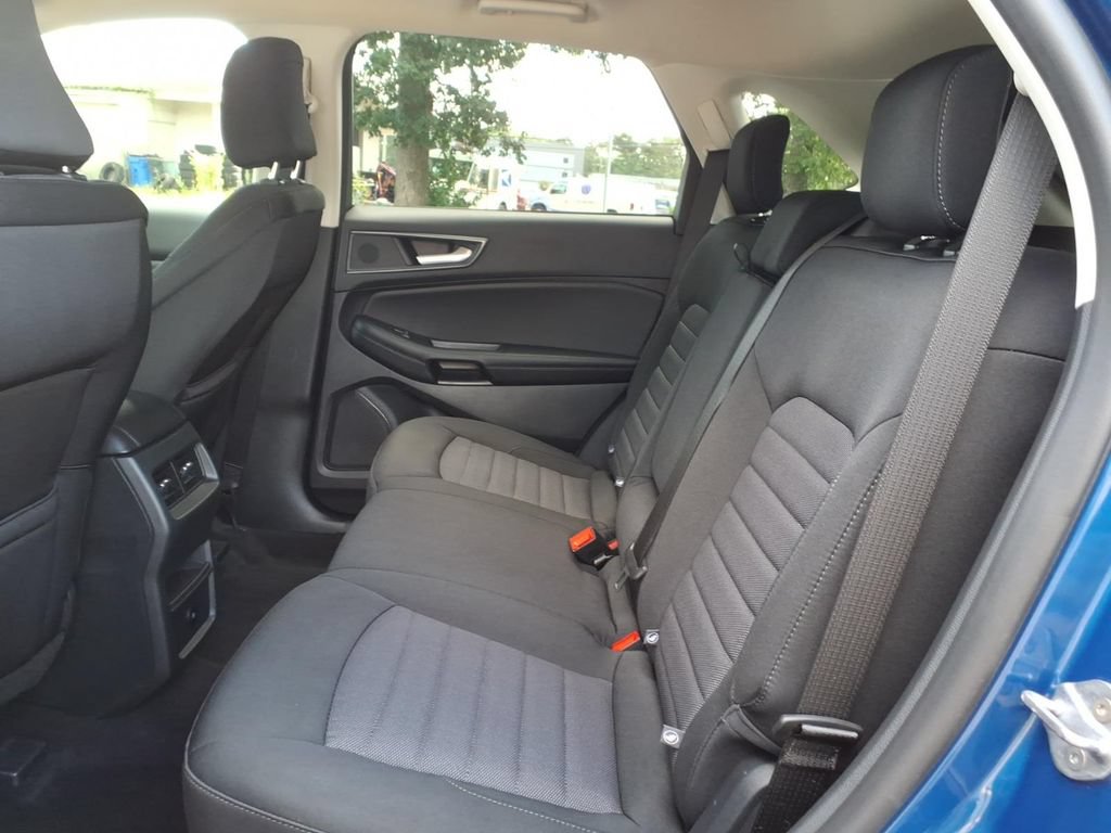 Used 2024 Ford Edge SE AWD/4WD image 16