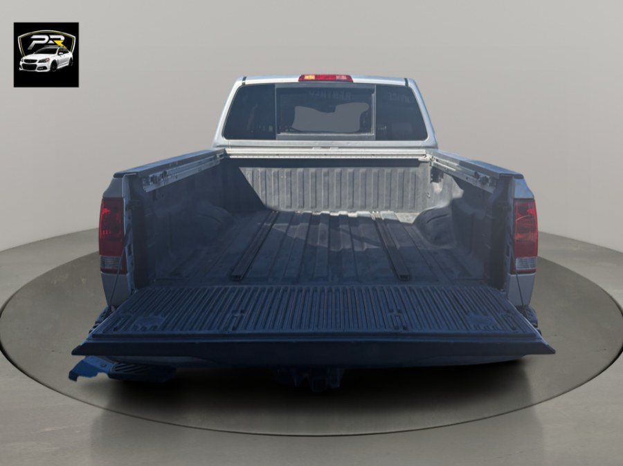 Used 2011 Nissan Titan SV w/ SV Premium Utility Pkg RWD image 9