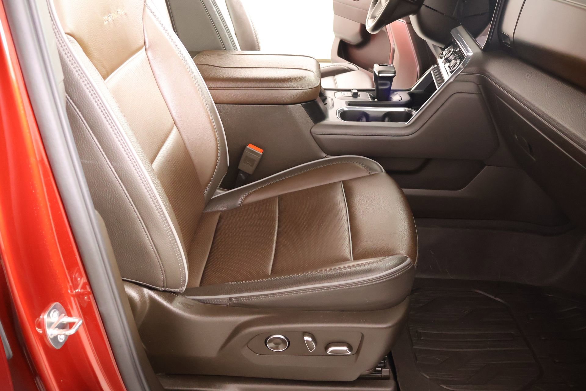 Used 2024 GMC Sierra 1500 Denali w/ Denali Reserve Package image 15