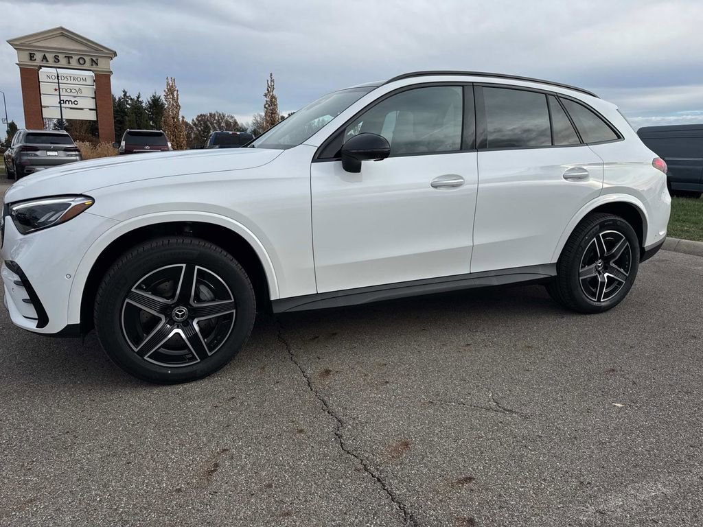 New 2026 Mercedes-Benz GLC 300 4MATIC image 2