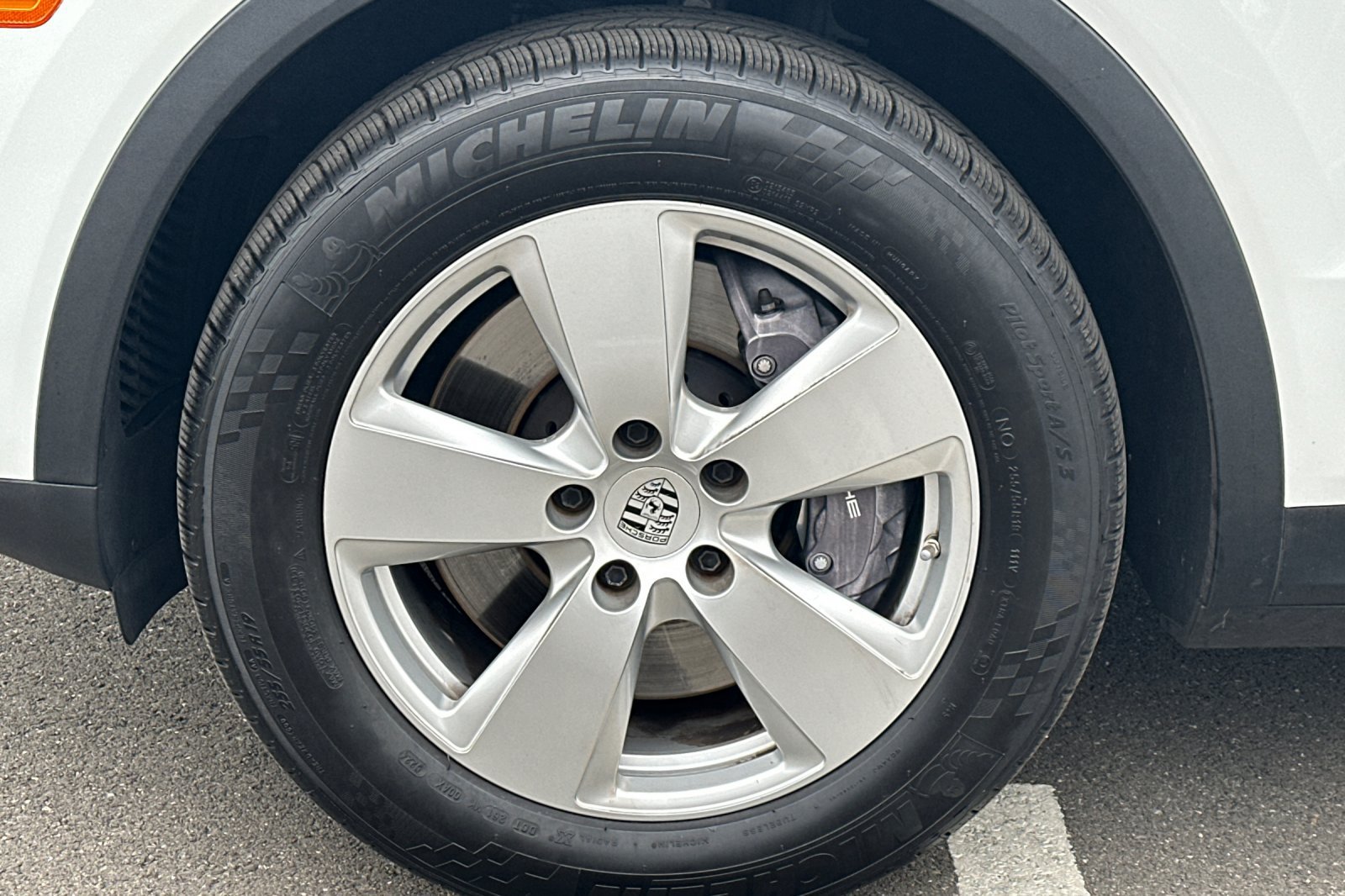 Used 2023 Porsche Cayenne AWD/4WD image 44