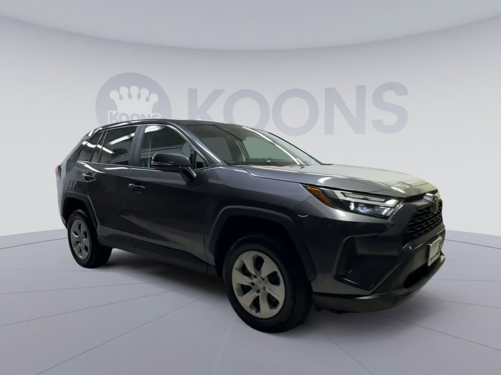 Used 2023 Toyota RAV4 LE AWD/4WD image 2