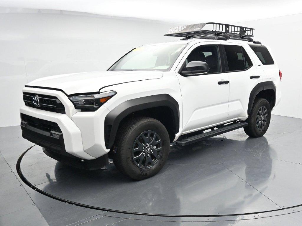 Used 2025 Toyota 4Runner SR5 AWD/4WD image 4