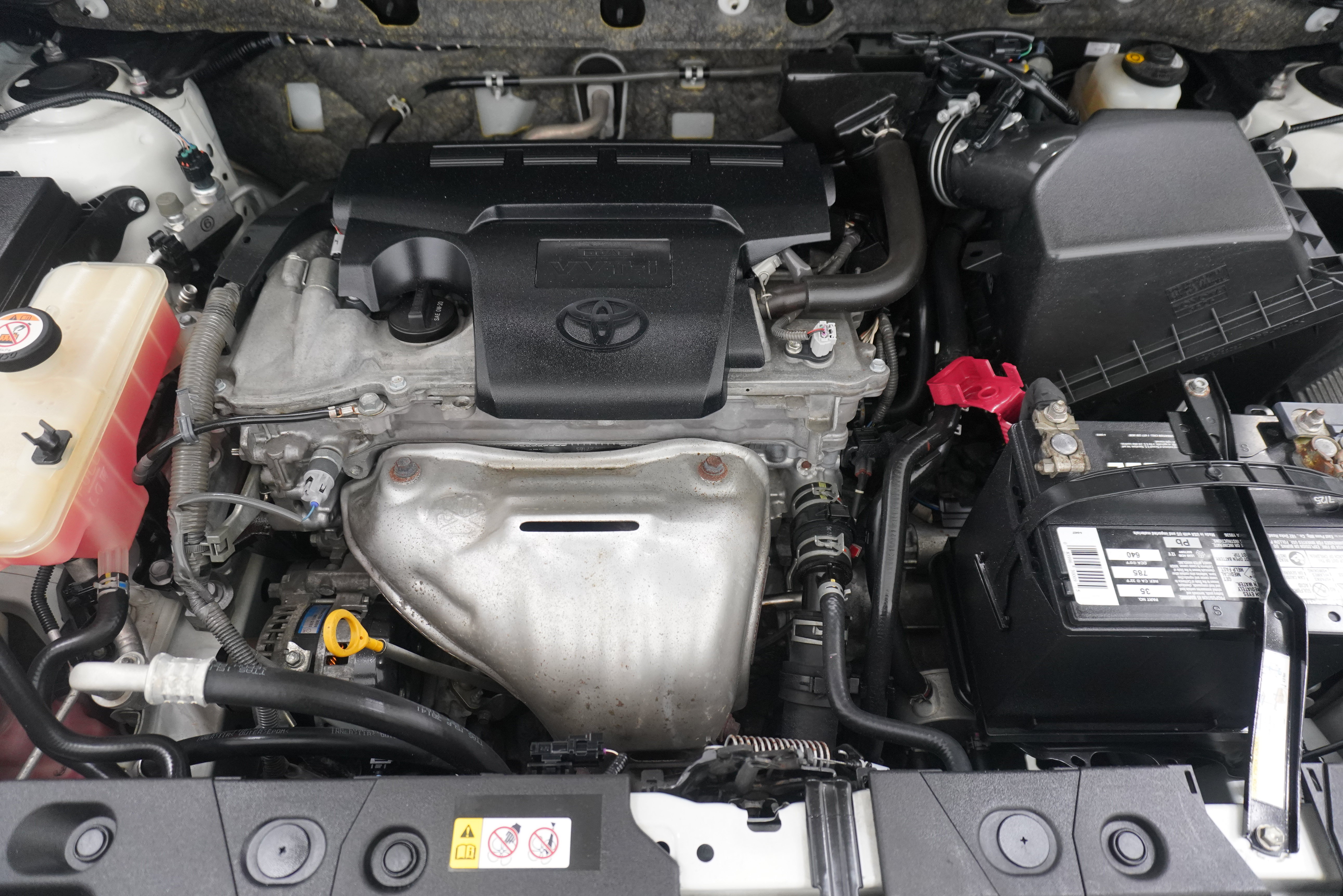 Used 2018 Toyota RAV4 Limited FWD image 32