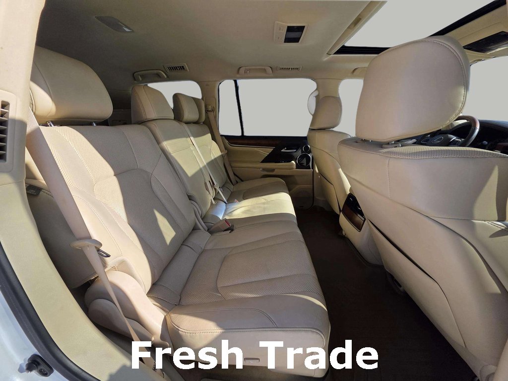 Used 2019 Lexus LX 570 4WD image 9