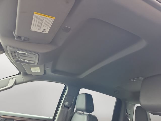 Used 2025 GMC Sierra 1500 SLT AWD/4WD image 12