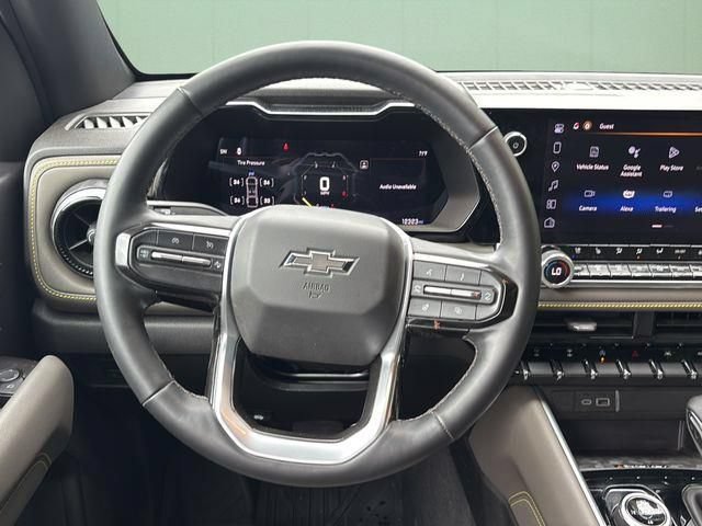 Used 2024 Chevrolet Colorado ZR2 w/ ZR2 Convenience Package III AWD/4WD image 16