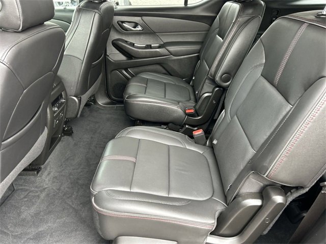 Used 2023 Chevrolet Traverse RS image 17