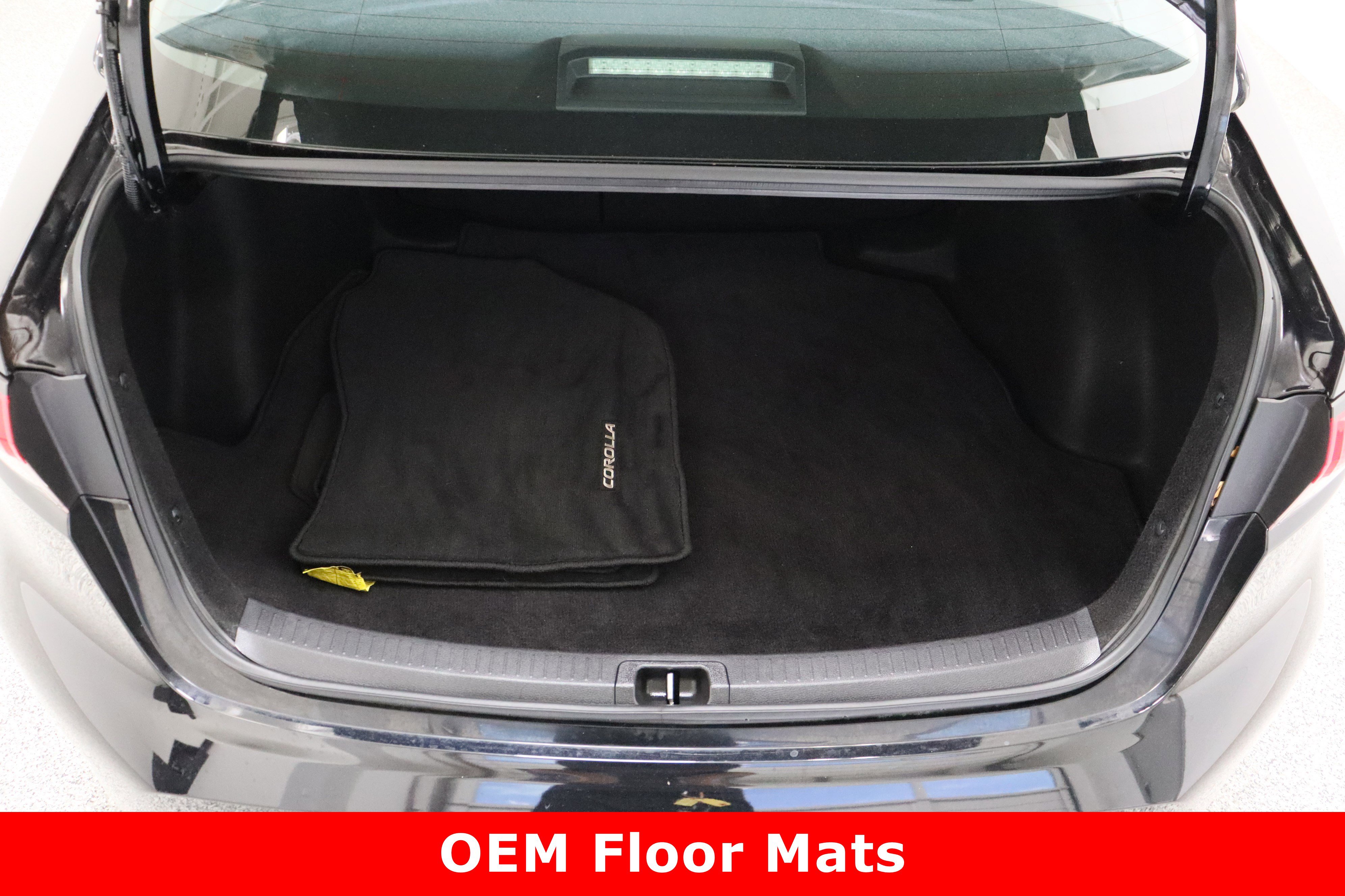 Certified 2024 Toyota Corolla LE image 28