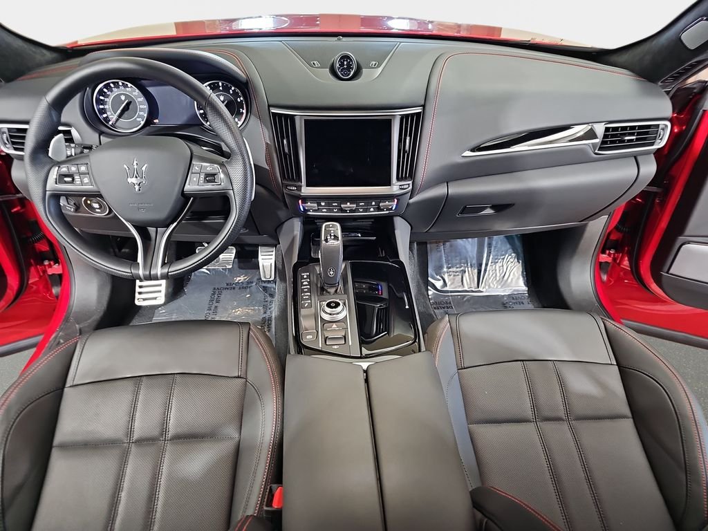 Used 2022 Maserati Levante Modena AWD/4WD image 10