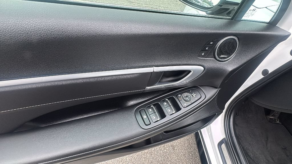 Used 2025 Hyundai Sonata Limited FWD image 11