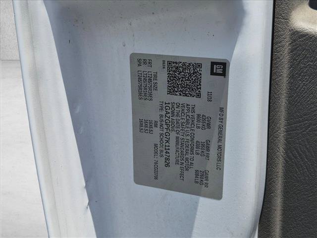 Used 2019 Chevrolet Express 3500 LT w/ LT Preferred Equipment Group RWD image 21