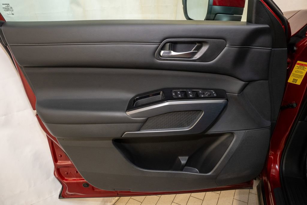 Certified 2023 Nissan Pathfinder SL w/ SL Premium Package image 14