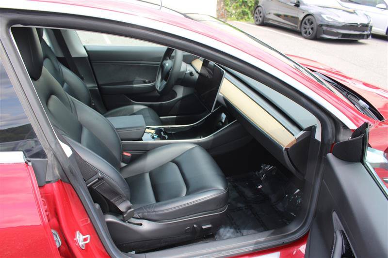 Used 2019 Tesla Model 3 Mid Range RWD image 11