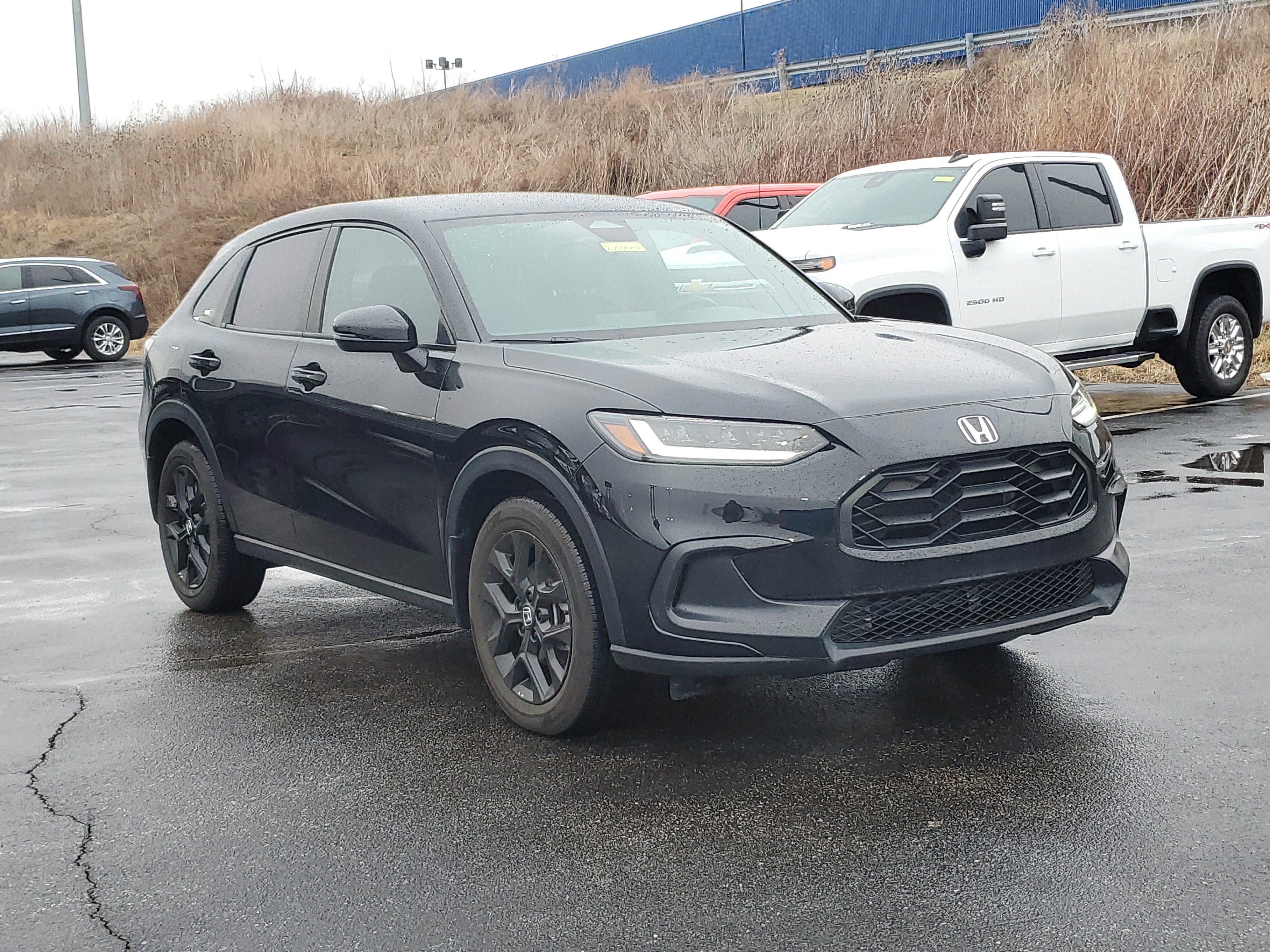 Used 2025 Honda HR-V Sport image 1