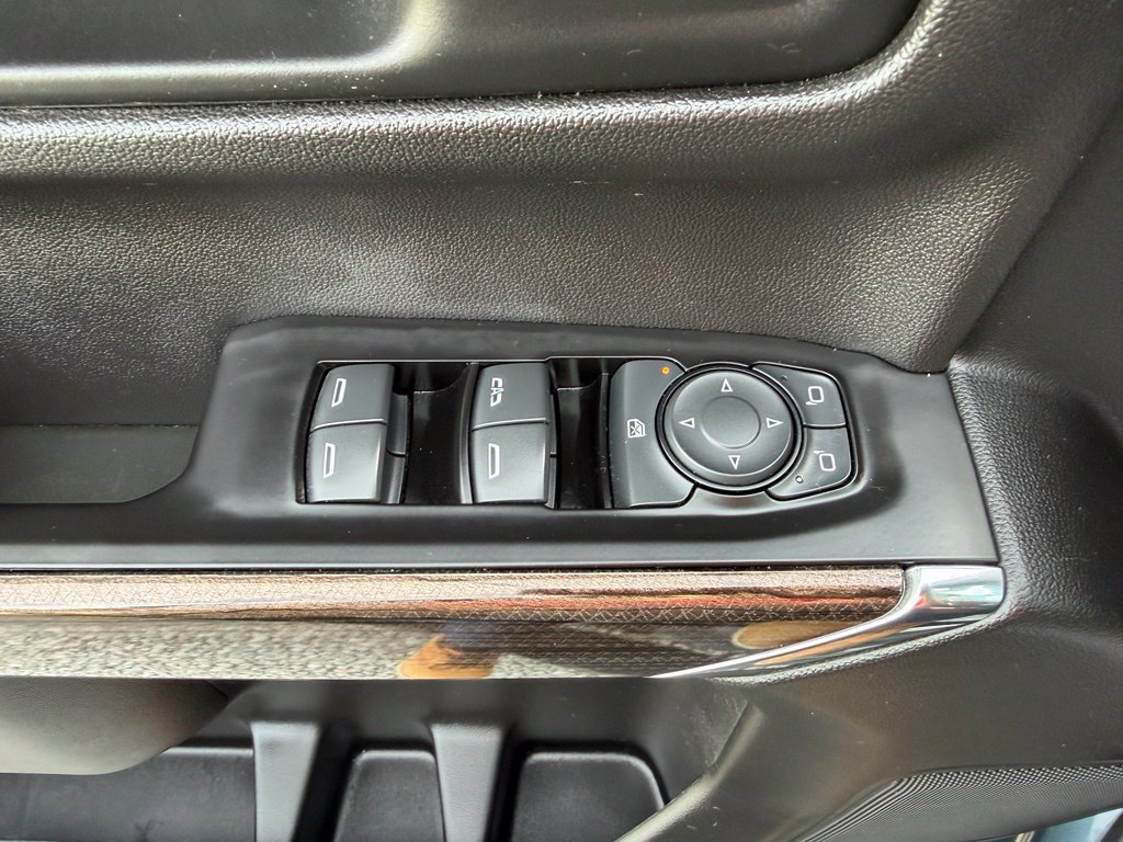 Used 2019 Chevrolet Silverado 1500 LT w/ All-Star Edition AWD/4WD image 14