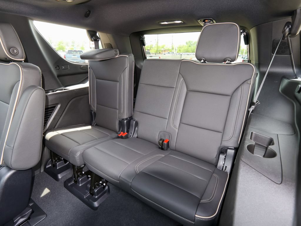New 2026 GMC Yukon Elevation w/ Elevation Premium Package AWD/4WD image 15