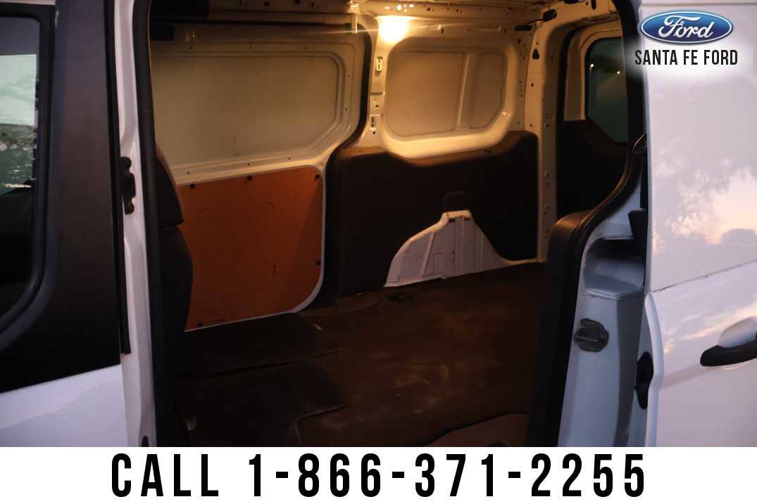 Used 2021 Ford Transit Connect XLT image 18