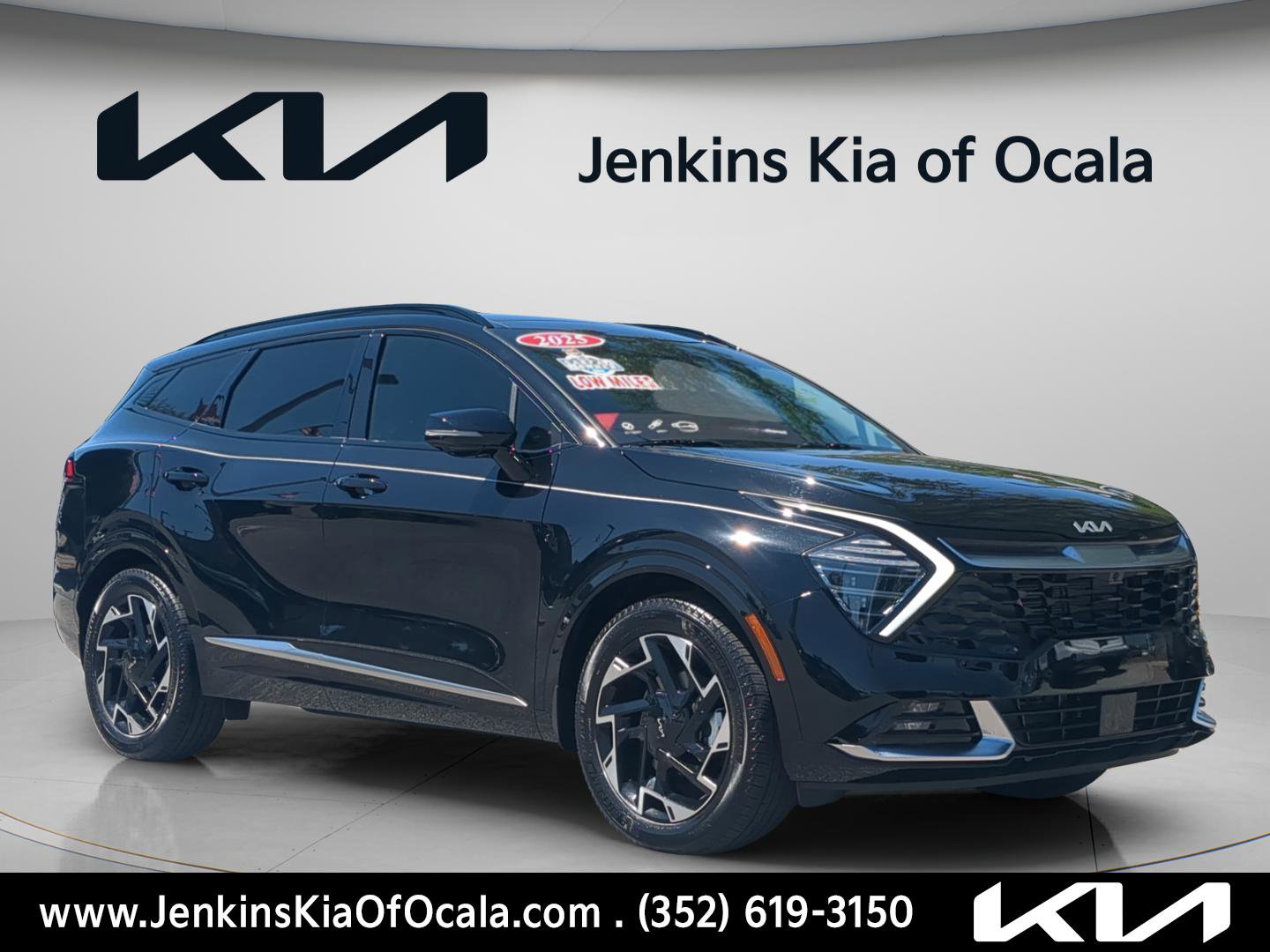 Certified 2025 Kia Sportage SX FWD image 1