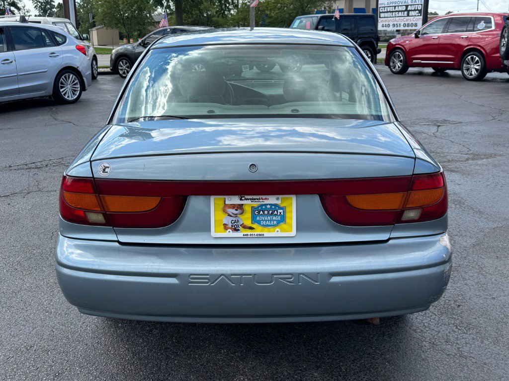 Used 2002 Saturn S-Series SL2 FWD image 6
