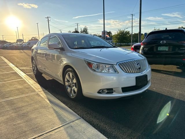 Used 2011 Buick LaCrosse CXS w/ Driver Confidence Package FWD image 4