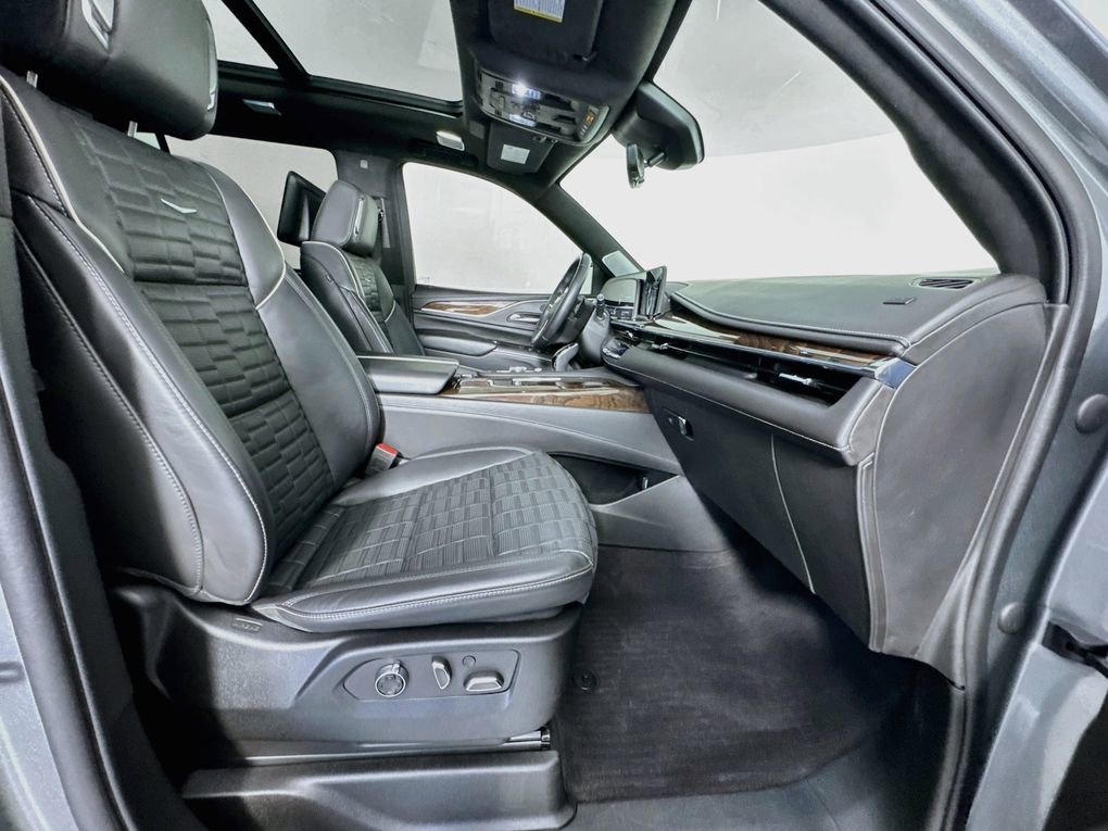 Used 2022 Cadillac Escalade Sport Platinum AWD/4WD image 28